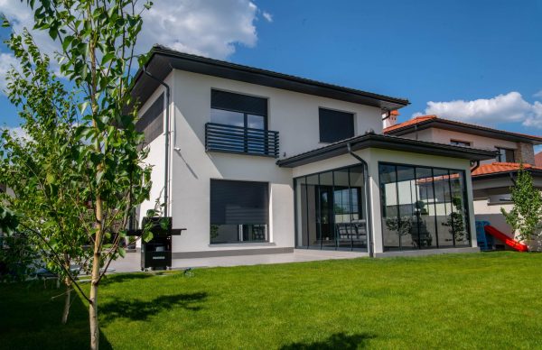 Rolete - Solutia perfecta pentru casa ta. O casa echipata roletele Rolo.md