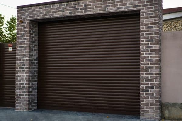 Poarta rulou la garaj